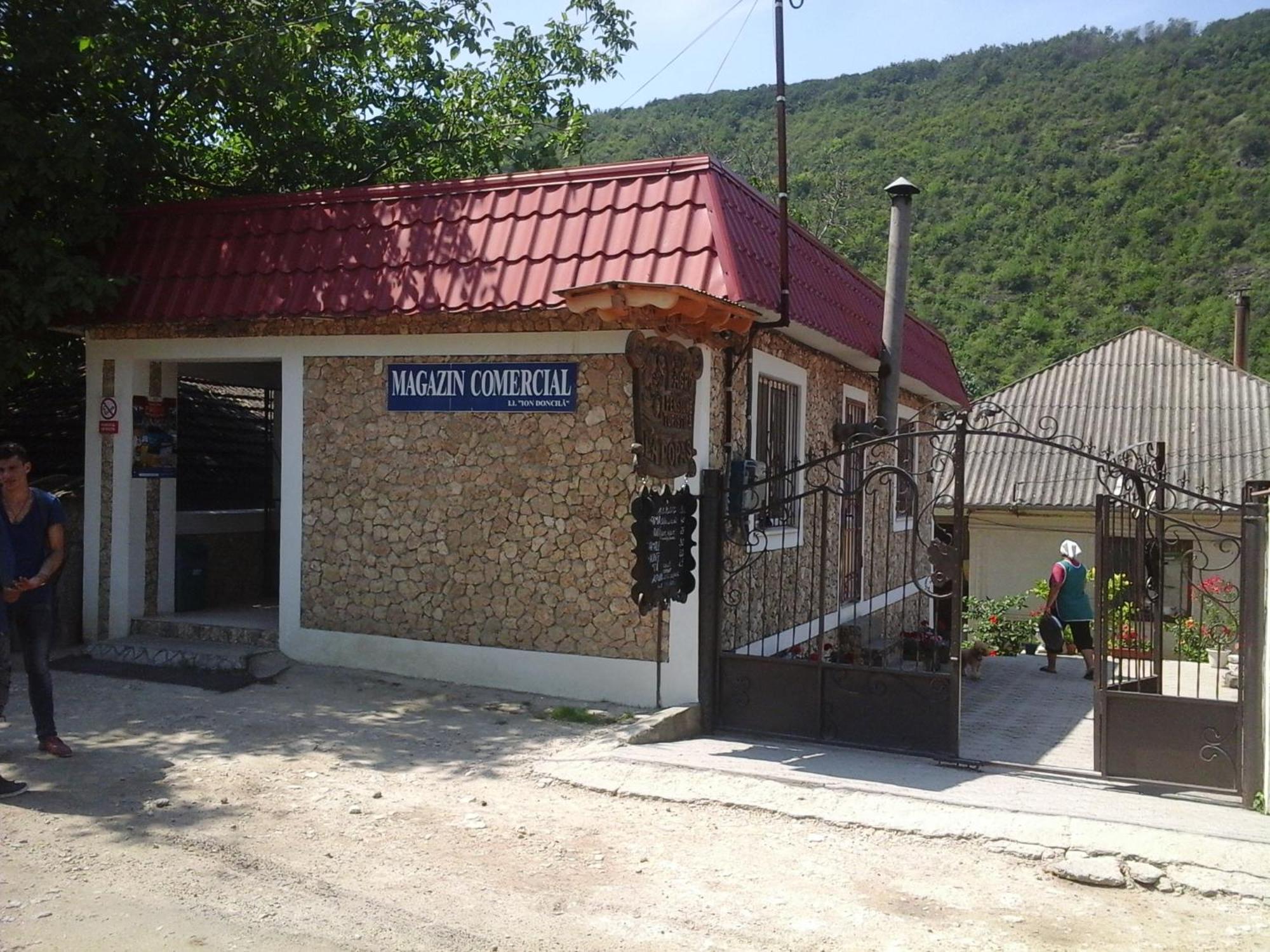 La Popas Hotel Орхей Екстериор снимка