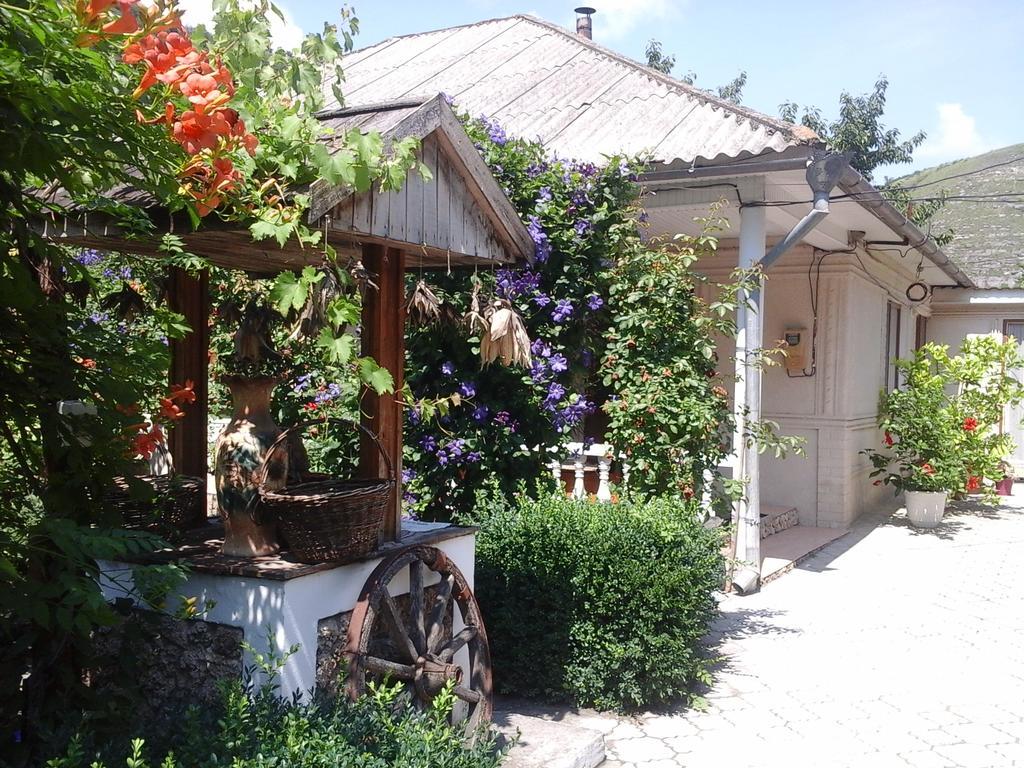 La Popas Hotel Орхей Екстериор снимка