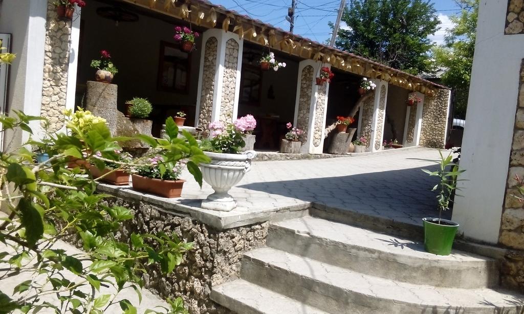 La Popas Hotel Орхей Екстериор снимка